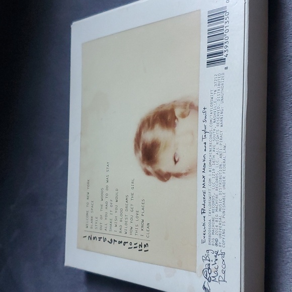 Taylor Swift 1989 CD - Picture 2 of 5